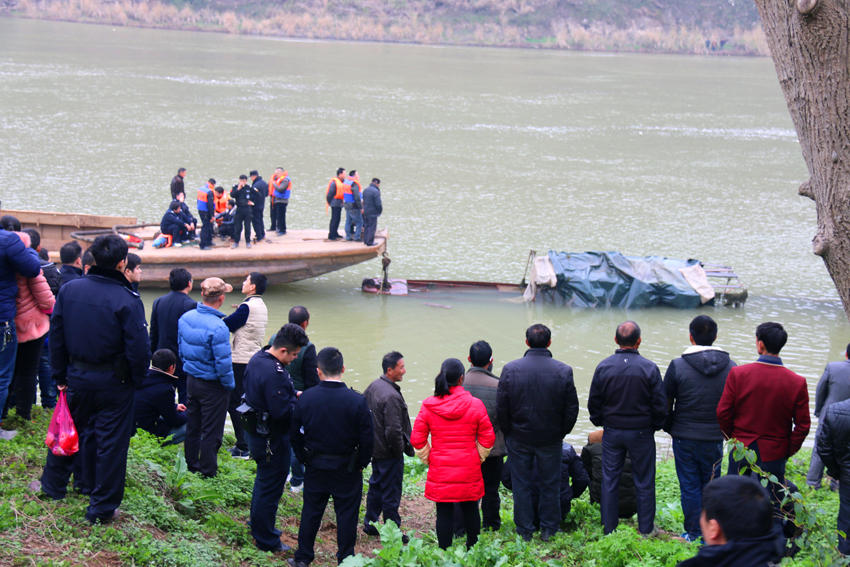 揪心！湖南客船14人失联第5天，真相究竟何时浮出水面？